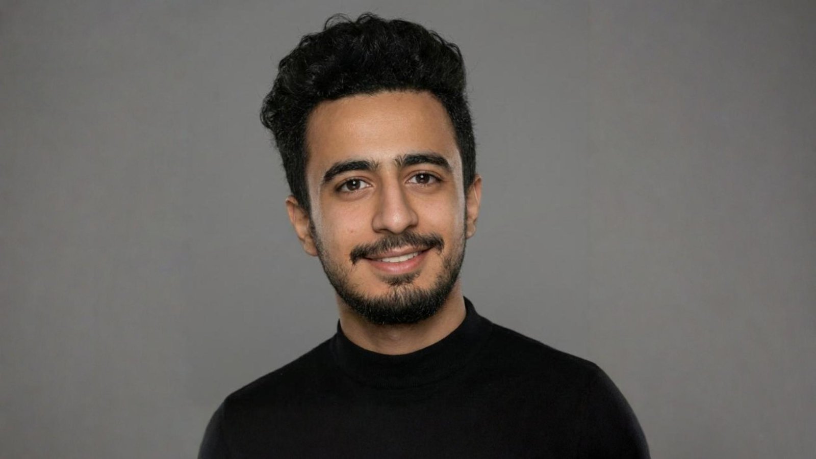 الأستاذ إسلام فارس